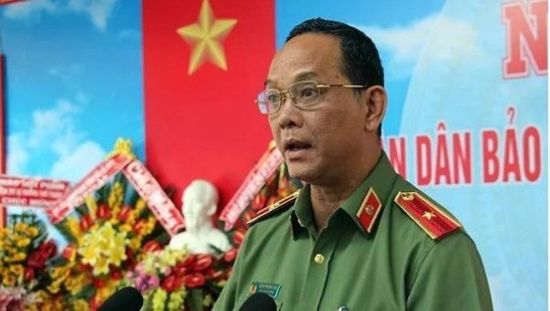 Canh cao thieu tuong Dang Hoang Da vi vi pham su dung tai chinh hinh anh