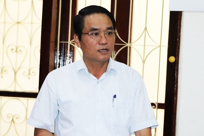 Thu tuong ky luat Pho chu tich Son La Le Hong Minh hinh anh