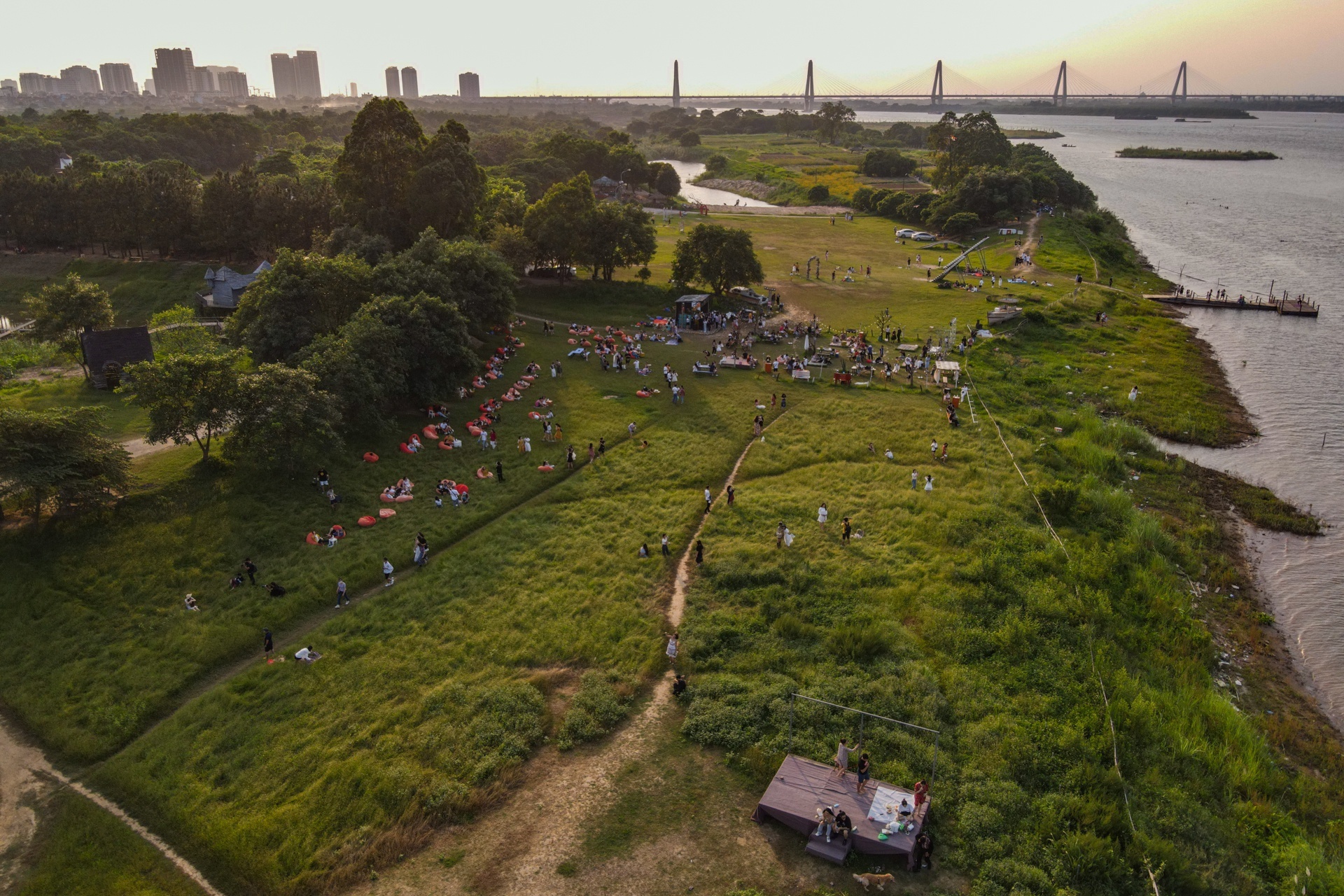 Chua den muc gian cach xa hoi toan thanh pho Ha Noi anh 3