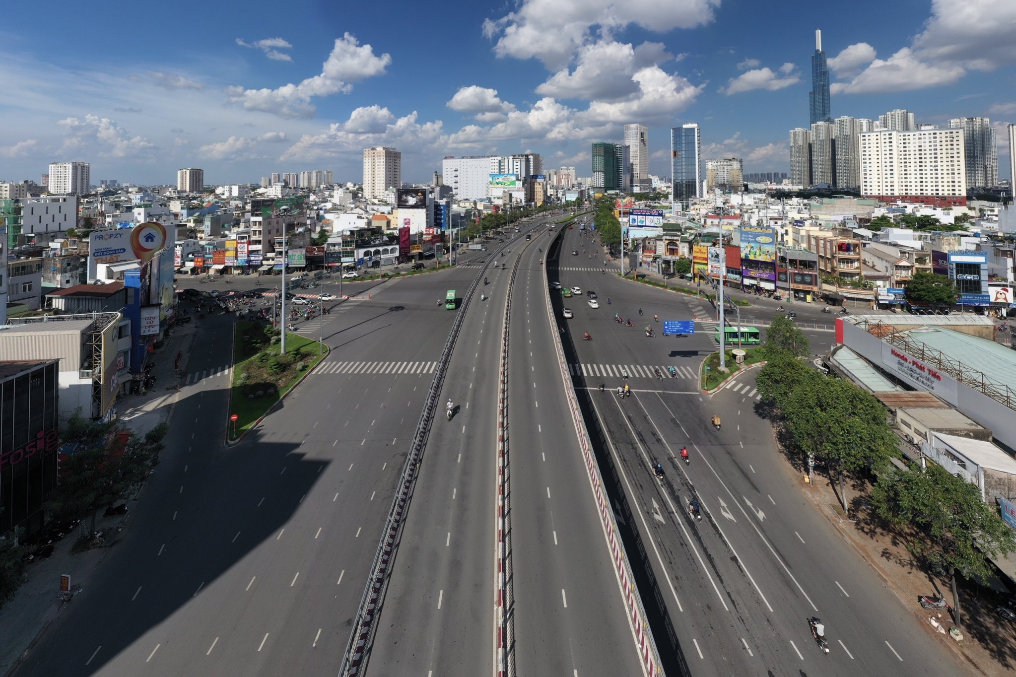 Vi sao tong muc dau tu, chi phi GPMB duong vanh dai 3 TP.HCM cao? hinh anh