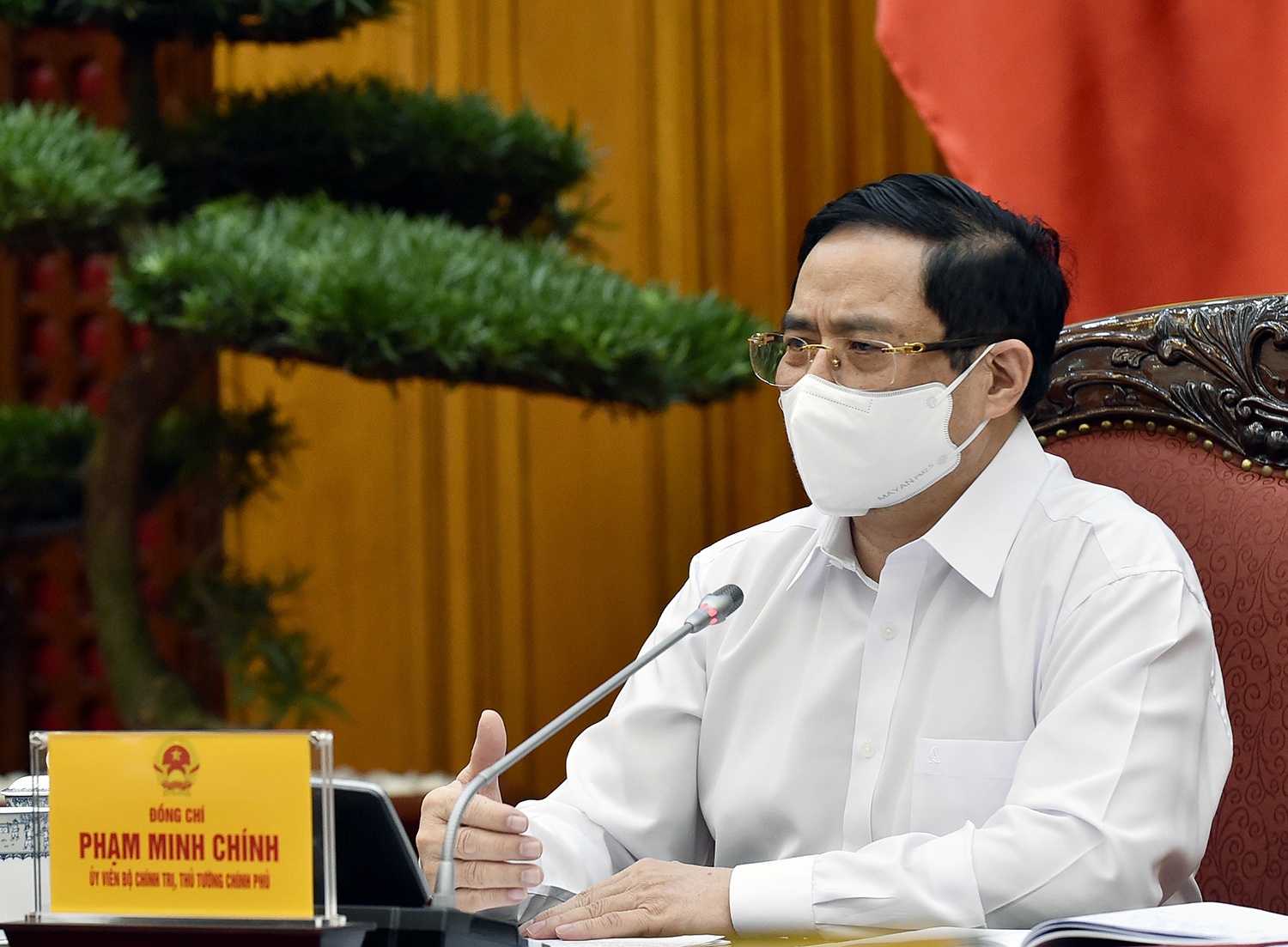 Vua chong dich vua duy tri san xuat kinh doanh anh 1