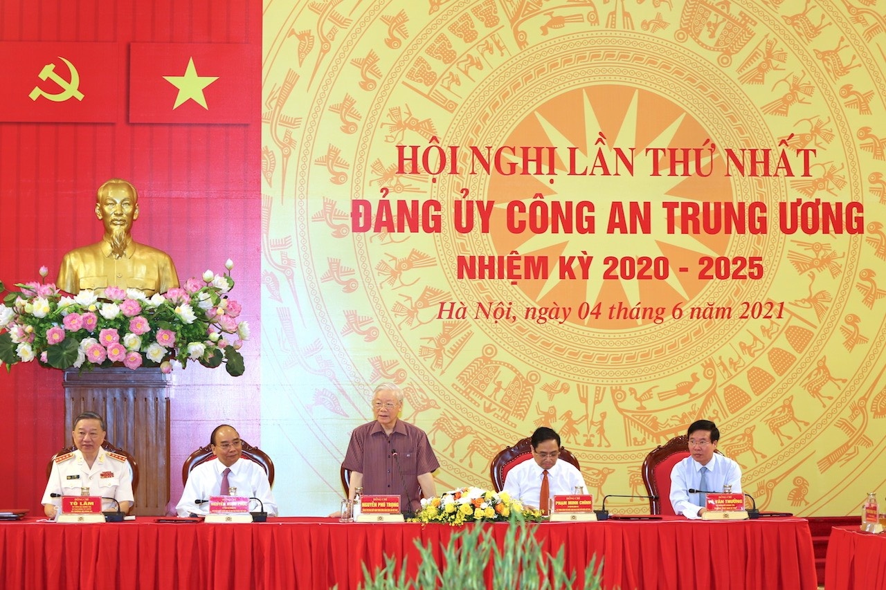 3 lanh dao cap cao cua Dang,  Nha nuoc tham gia Dang uy Cong an Trung uong anh 1