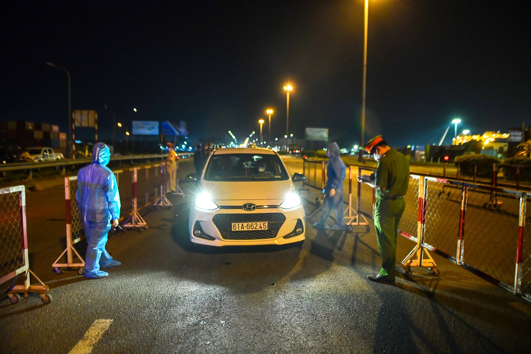 các địa phương không thể tự cô lập mình ảnh 2 cac dia phuong khong the tu co lap minh anh 2