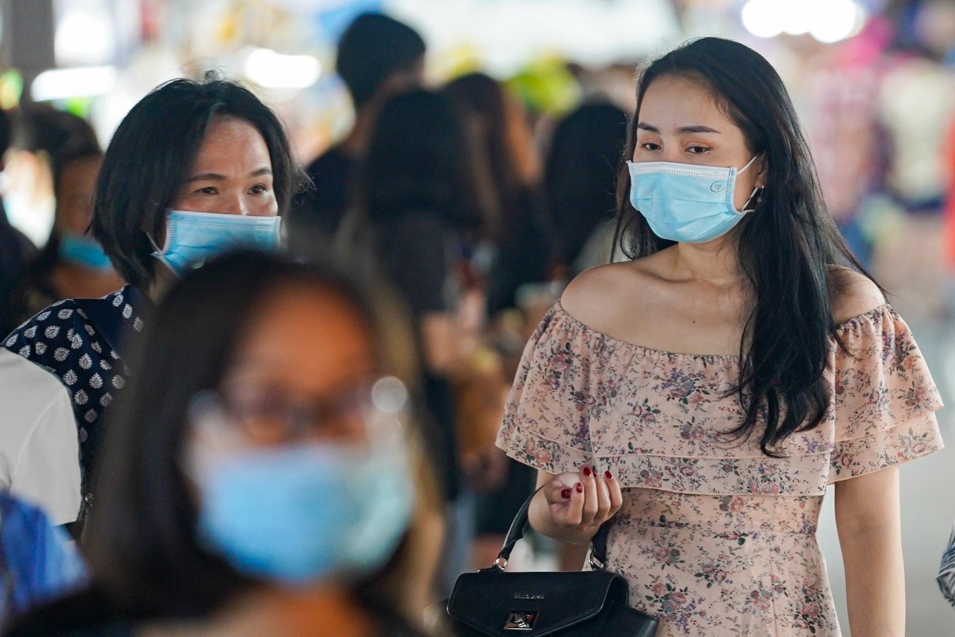 Nghien cuu thi diem ho chieu vaccine voi khach quoc te den Phu Quoc hinh anh