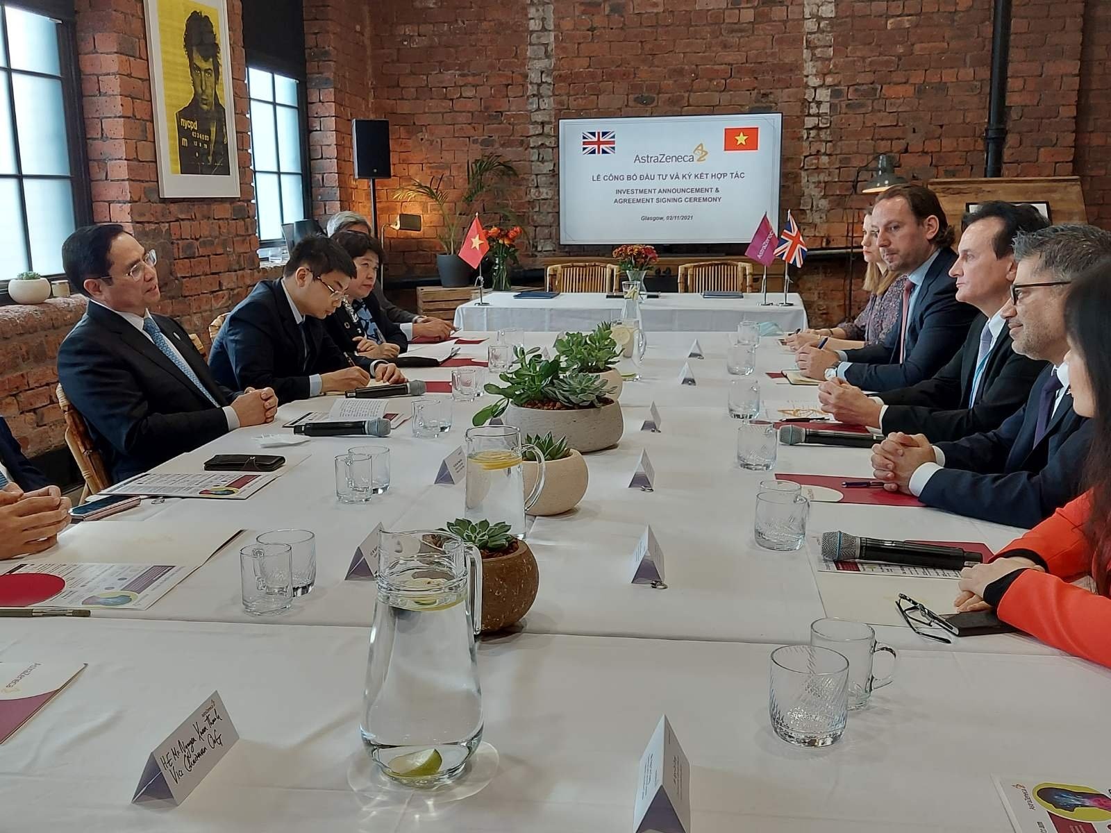 Thu tuong chung kien thoa thuan hop tac giua AstraZeneca voi doi tac Viet Nam anh 1