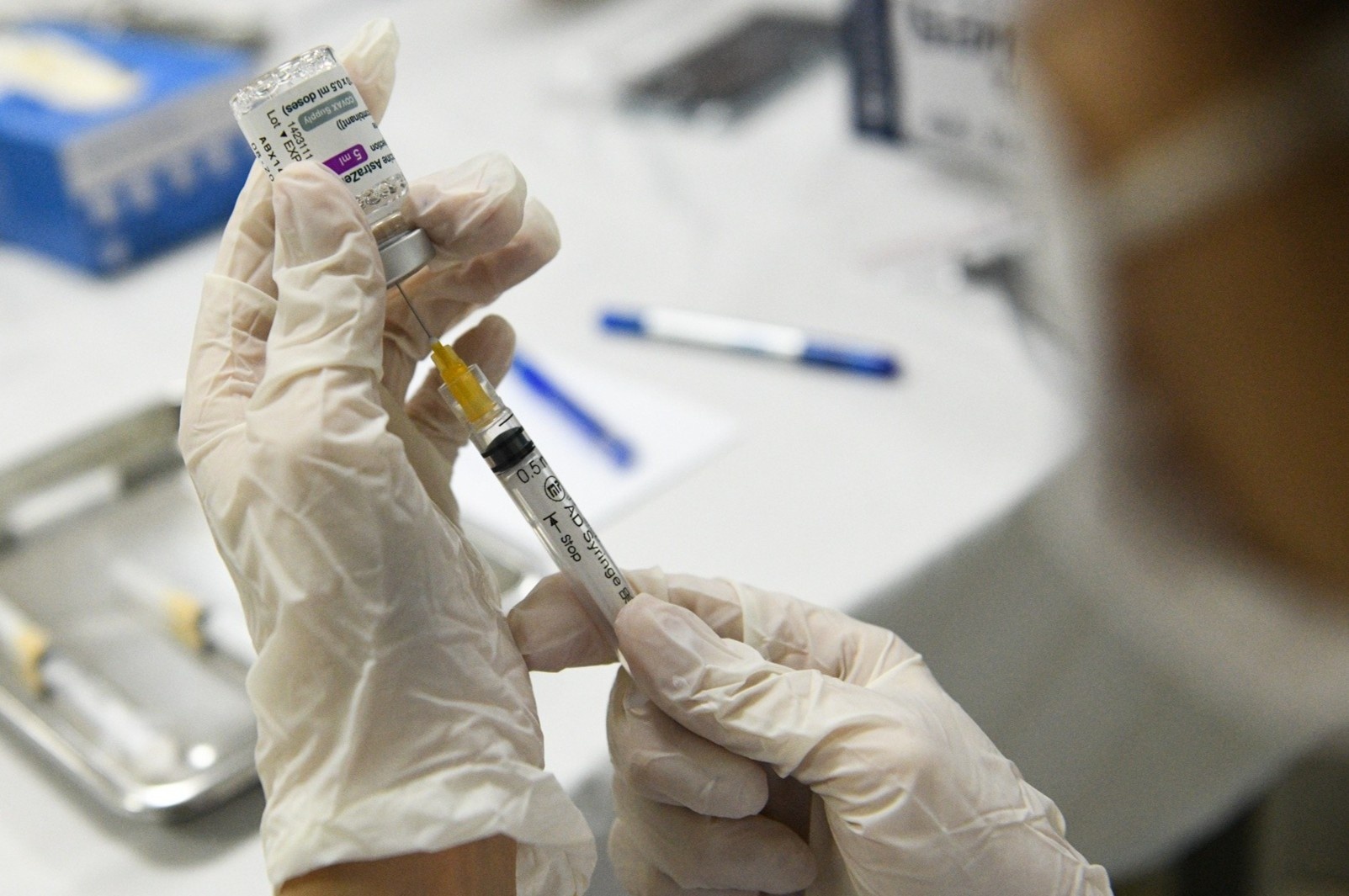 Nhat Ban se tiep tuc ho tro vaccine phong Covid-19 cho Viet Nam hinh anh