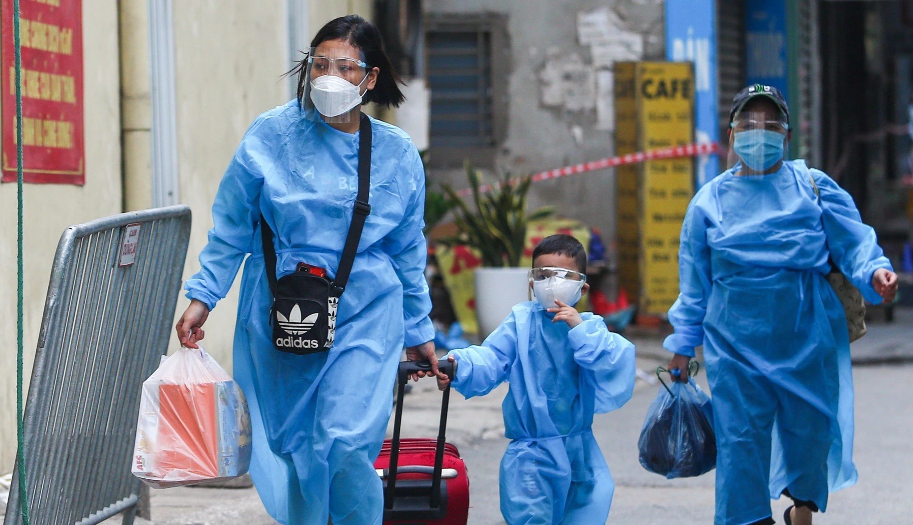 Quy dinh cach ly cua Ha Noi la qua bat hop ly anh 1