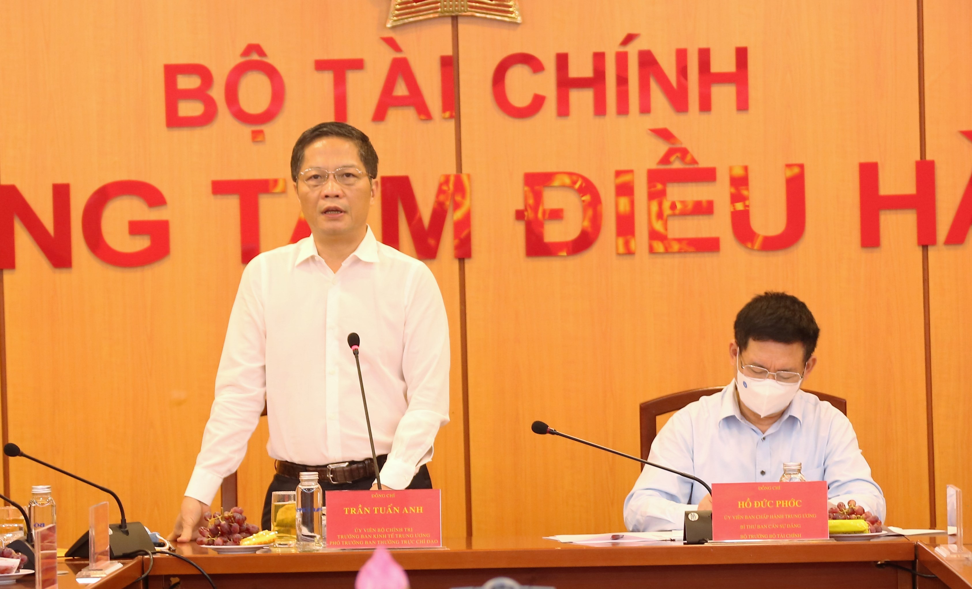 chinh sach dat dai boc lo nhieu bat cap anh 1