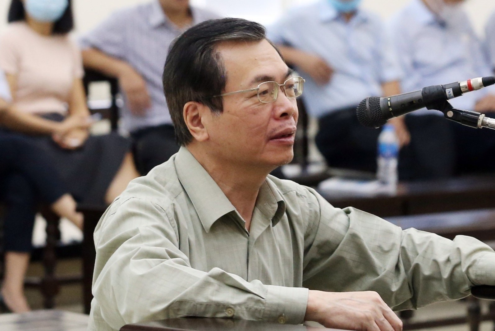 Ong Vu Huy Hoang bi khai tru Dang hinh anh