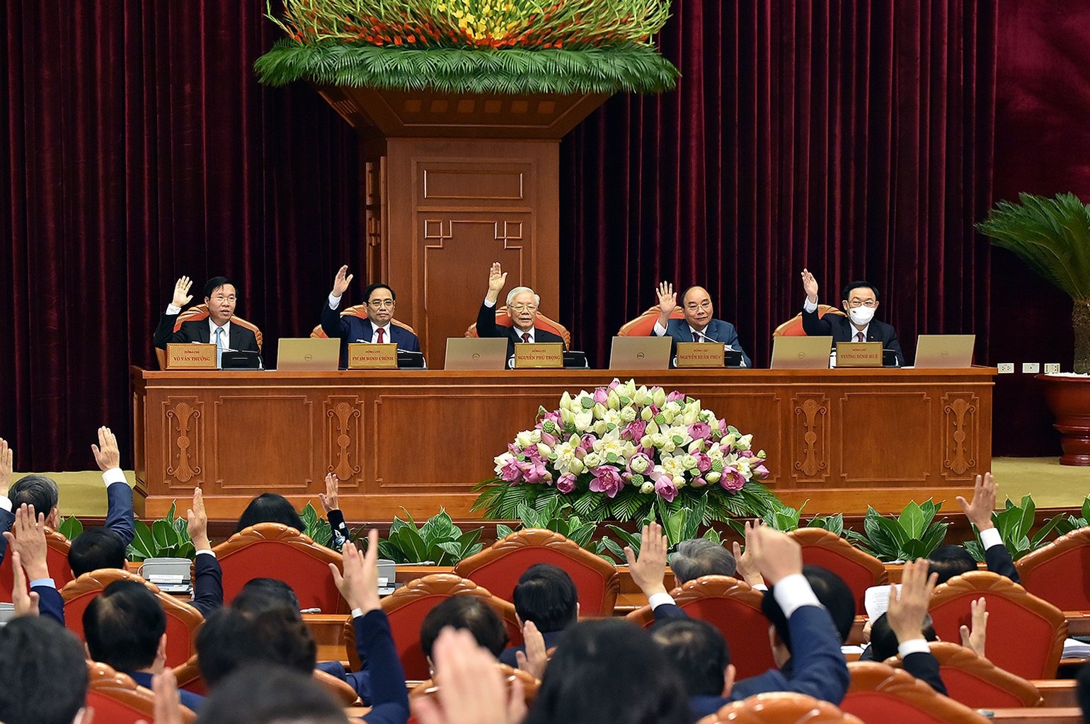 Bo Chinh tri gioi thieu them nhan su lanh dao co quan Nha nuoc hinh anh