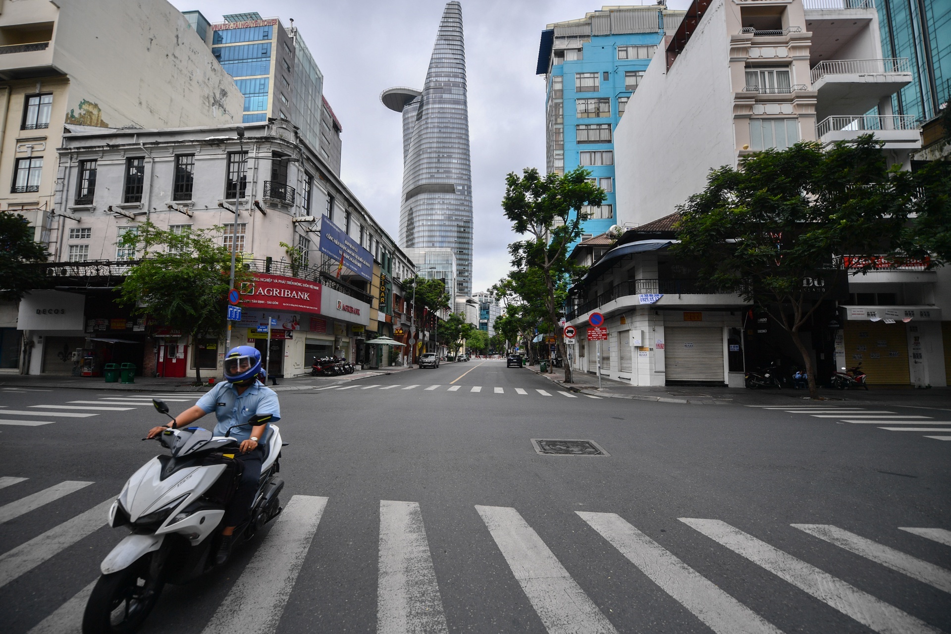 'Sau gian cach, TP.HCM phai xac lap cac khu vuc an toan vung chac' hinh anh