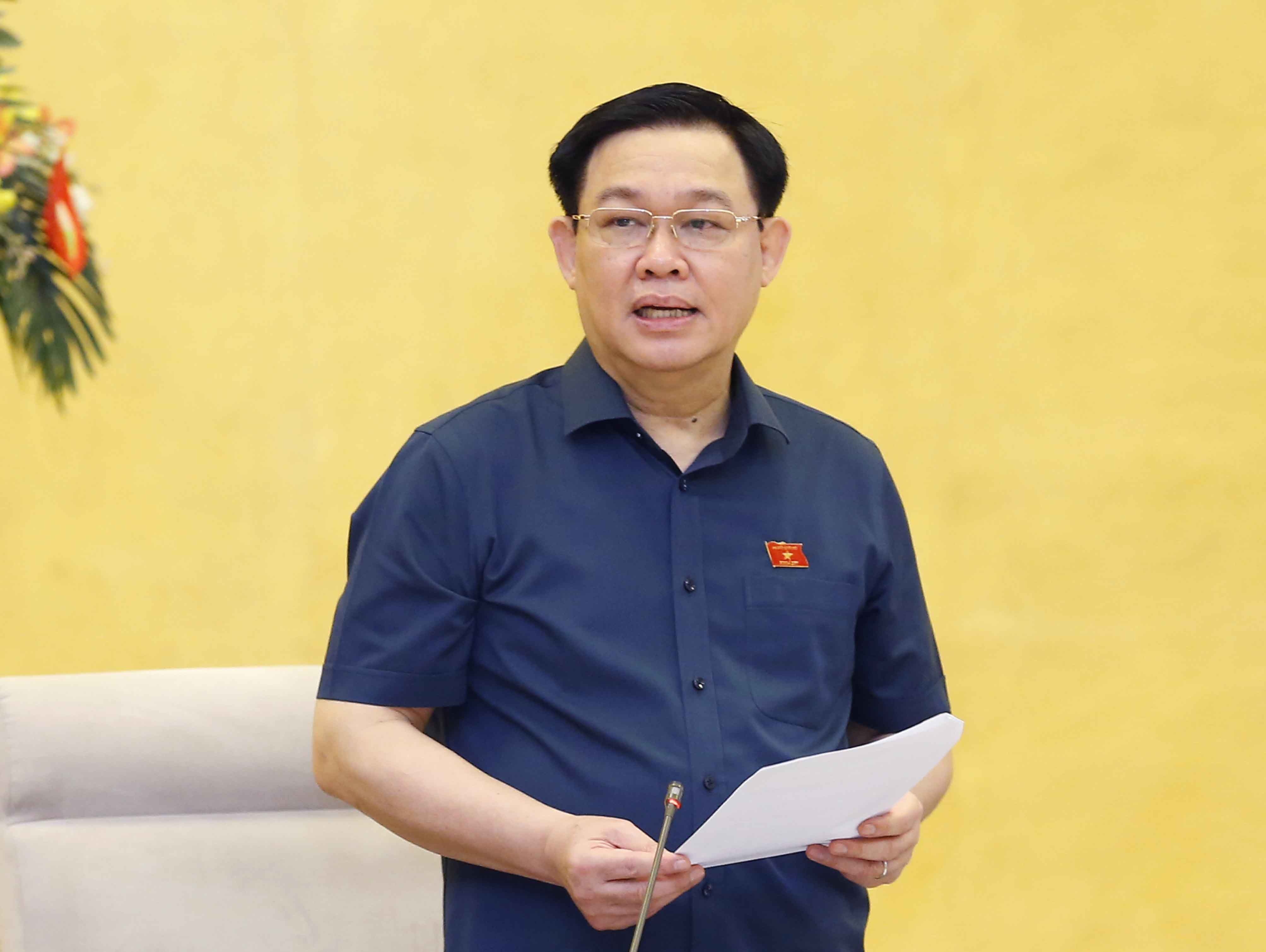 Kien toan 50 nhan su cap cao tai ky hop Quoc hoi sap toi hinh anh