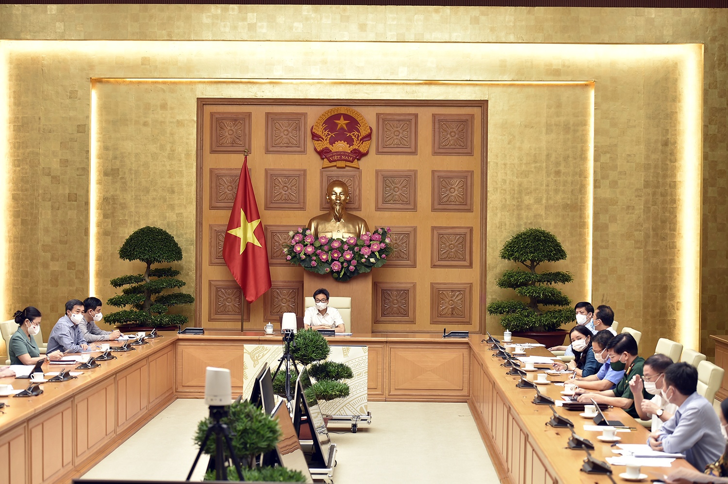 19 tinh,  thanh phia Nam gian cach xa hoi anh 3