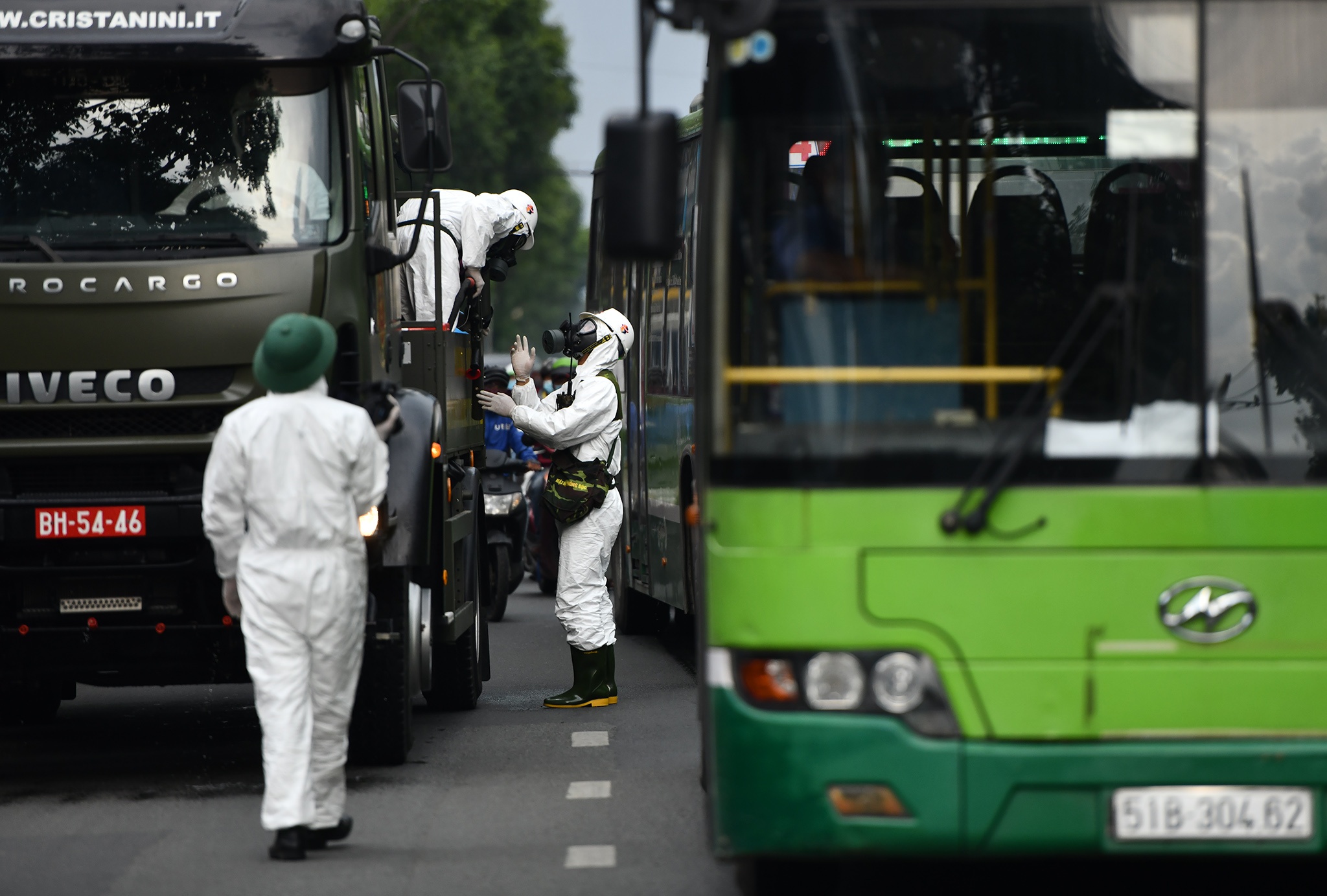 De xuat 'cho dua ve luat phap' de chong dich manh hon hinh anh