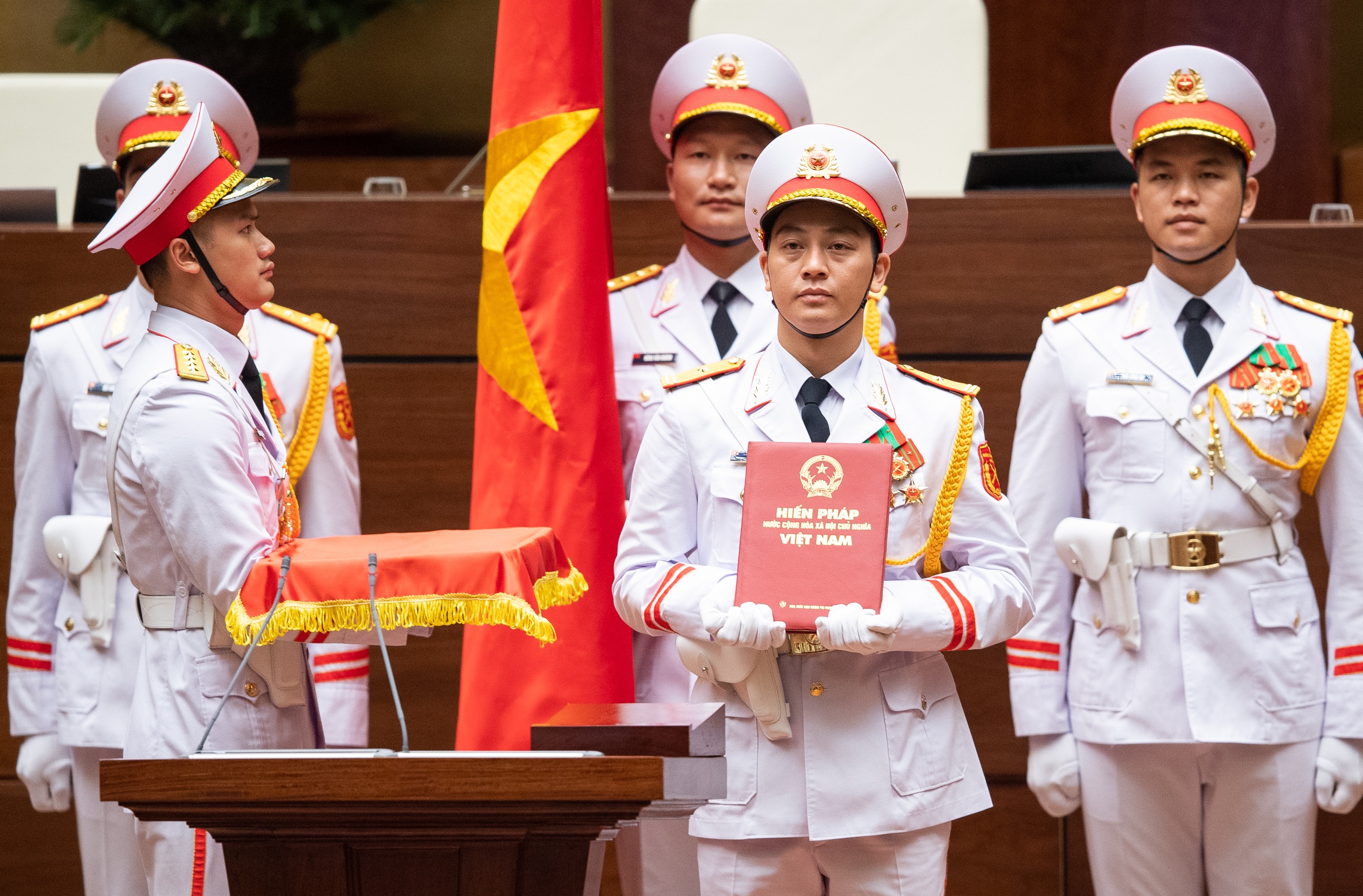 Chu tich nuoc Nguyen Xuan Phuc tuyen the anh 4