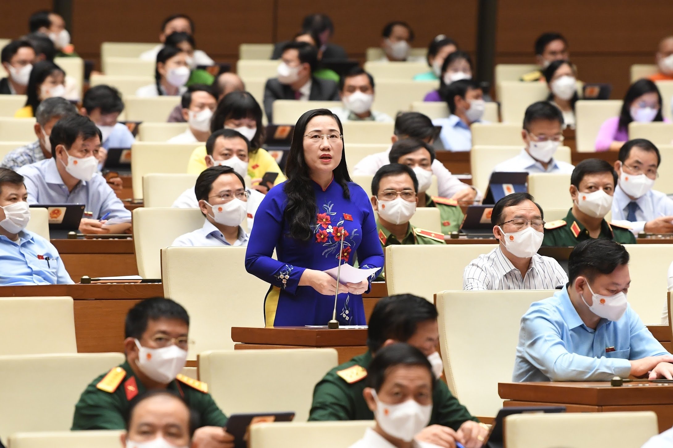 cach ly nhung khong lam dut gay nen kinh te anh 1