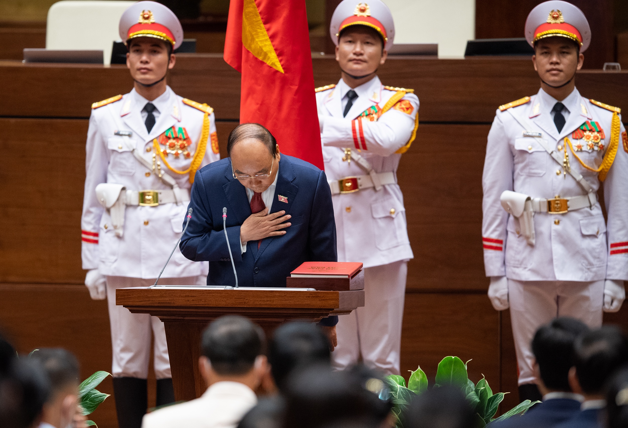 Chu tich nuoc Nguyen Xuan Phuc tuyen the anh 7