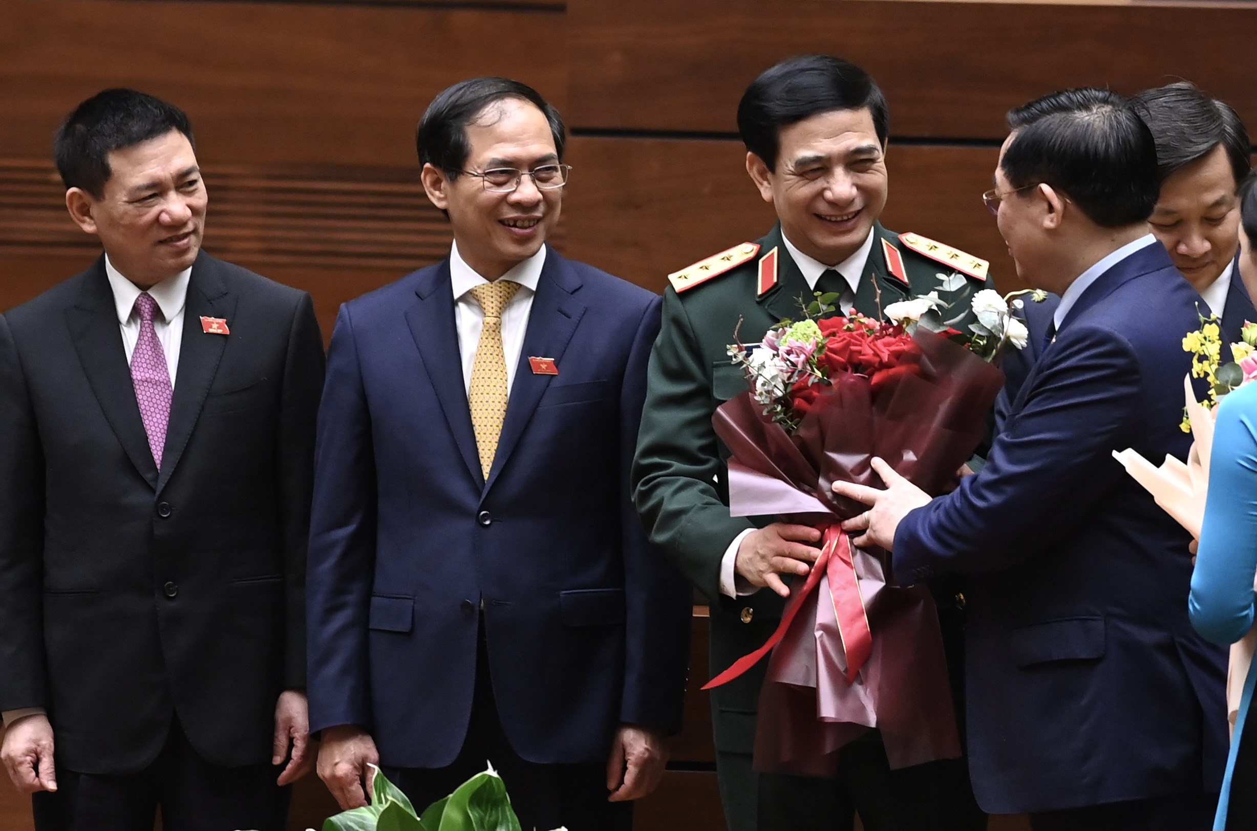 Trinh nhan su 4 pho thu tuong va 22 bo truong anh 1