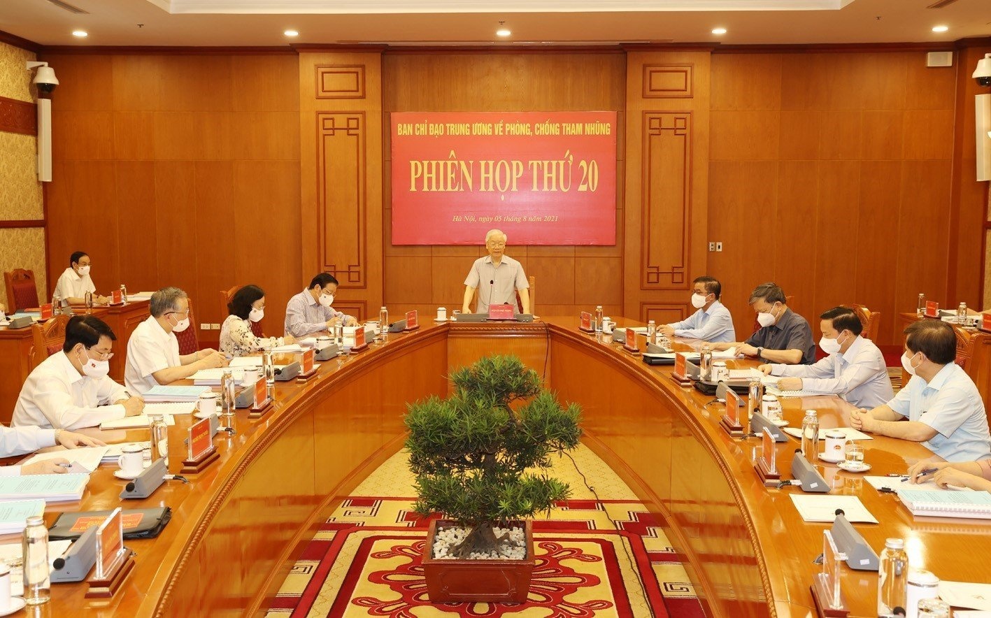 Tong bi thu chu tri hop Ban chi dao chong tham nhung anh 1