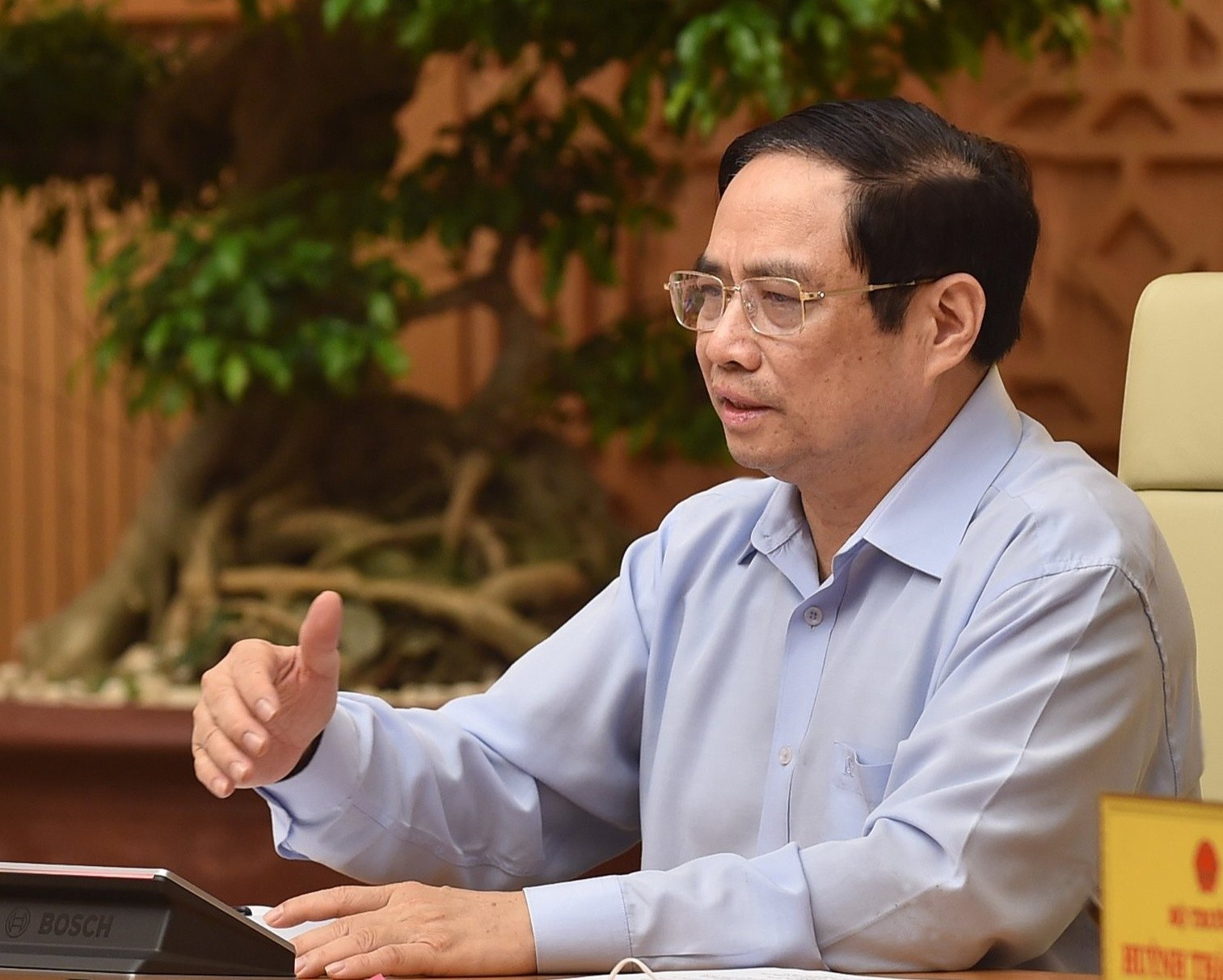 Thu tuong: 'San sang lam ngay dem de som co vaccine trong nuoc' hinh anh