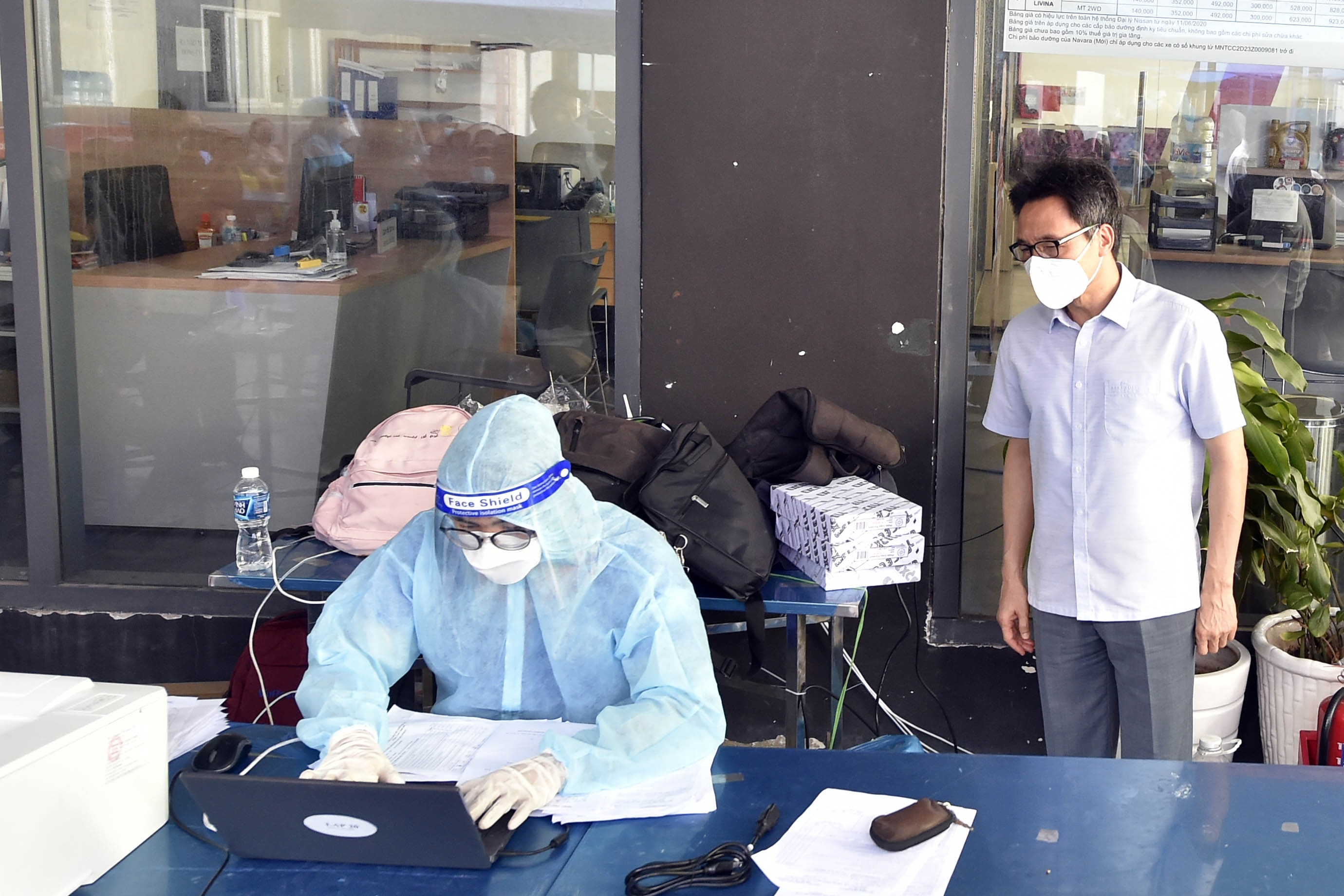 gian cach xa hoi nghiem dich se giam han anh 2