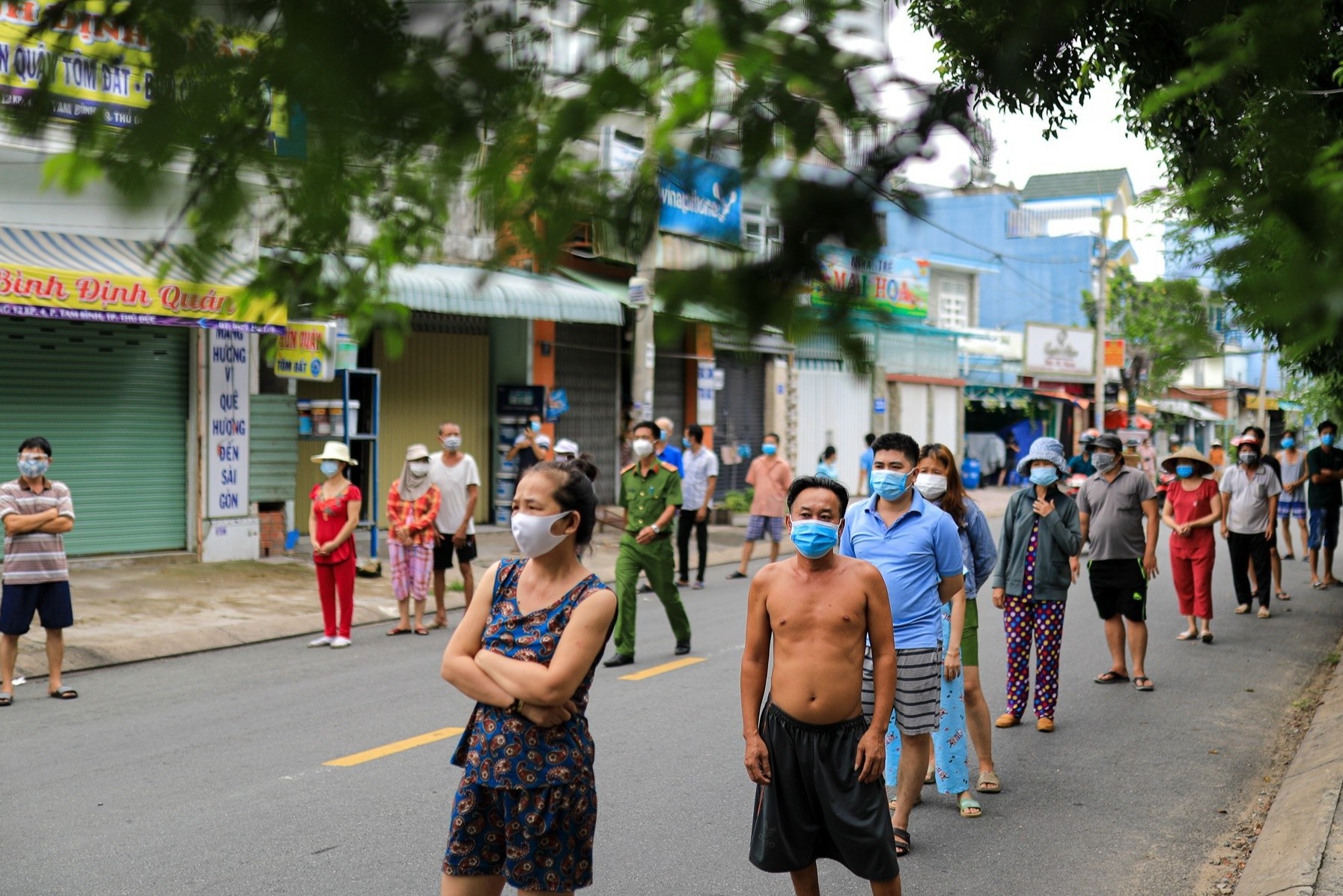 Nhieu noi lung tung, so trach nhiem khi chi ho tro cho dan ngheo hinh anh