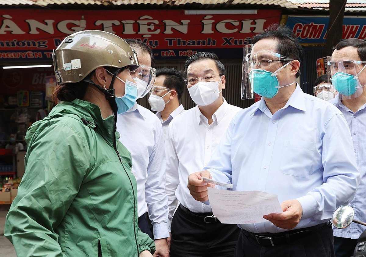 Tinh huong bat ngo khi Thu tuong kiem tra o dich lon nhat Ha Noi hinh anh