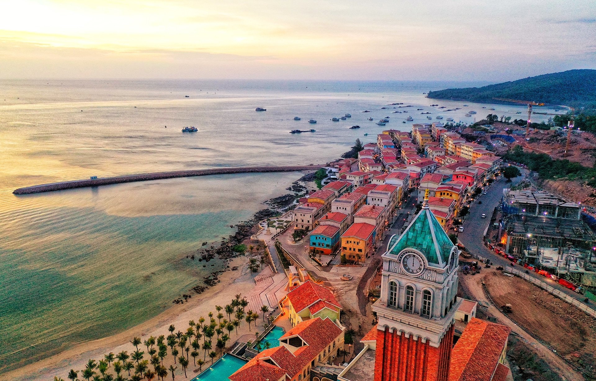 Phu Quoc don khach noi dia tu thang 11 hinh anh