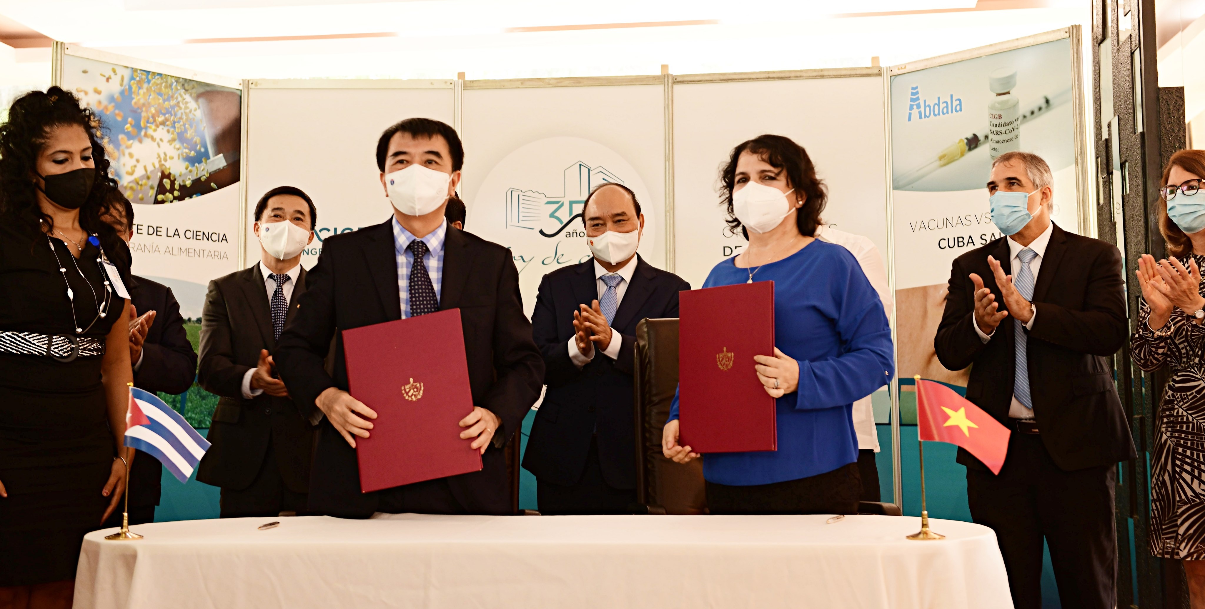 Viet Nam mua 5 trieu lieu vaccine cua Cuba anh 2