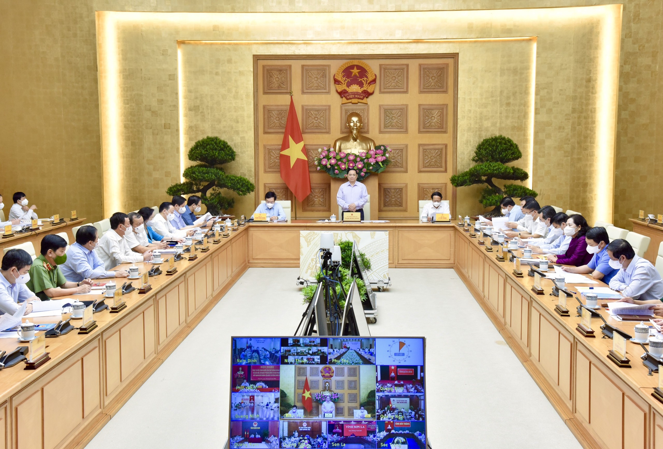 Thu tuong doc thuc giai ngan von dau tu cong anh 2