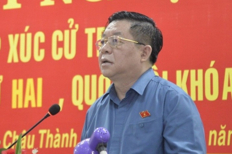Cu tri de nghi xu ly nghiem nghe si vi pham de lay lai niem tin hinh anh
