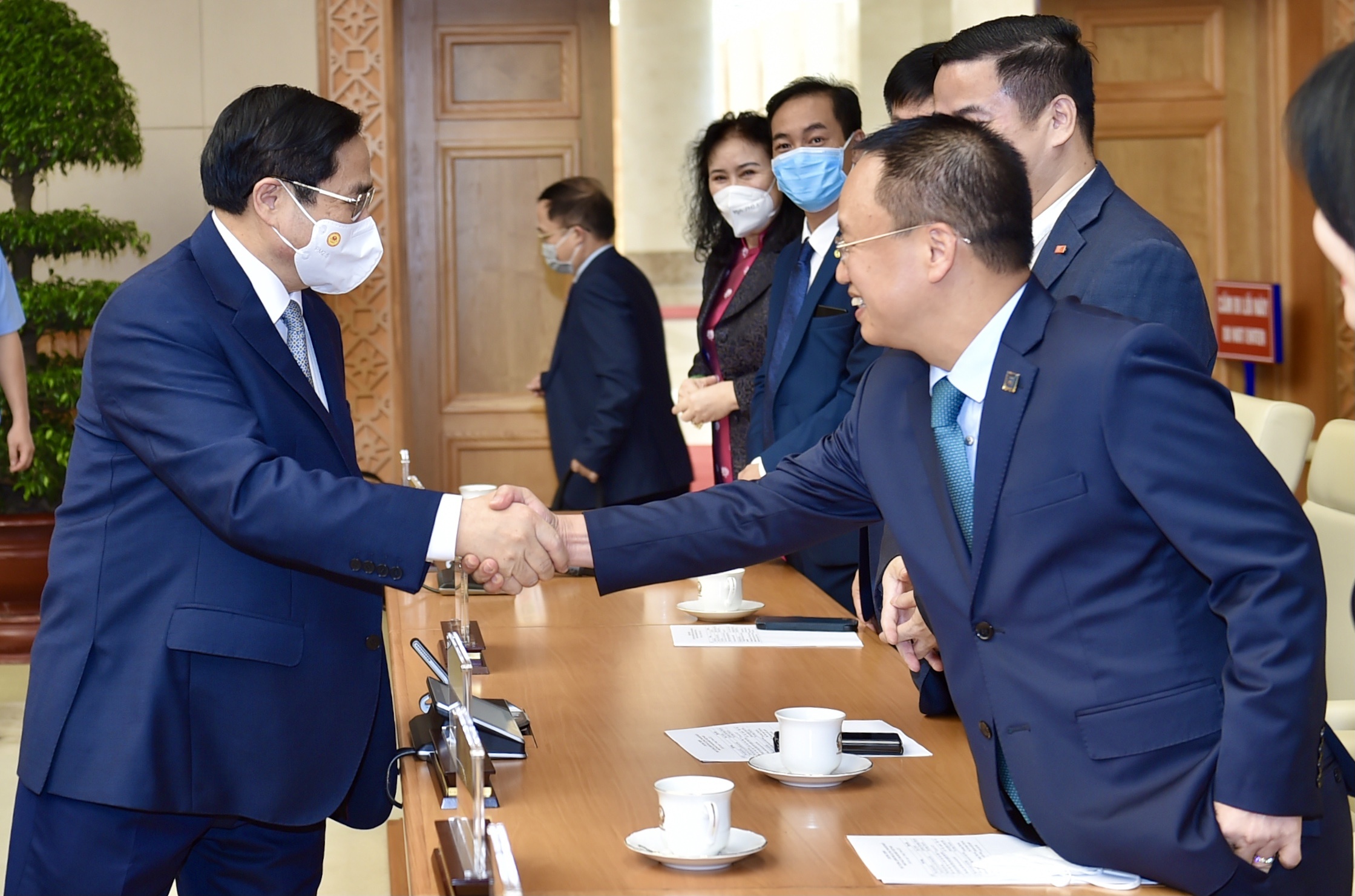 Doanh nghiep ky vong som co chuong trinh tong the phuc hoi kinh te hinh anh