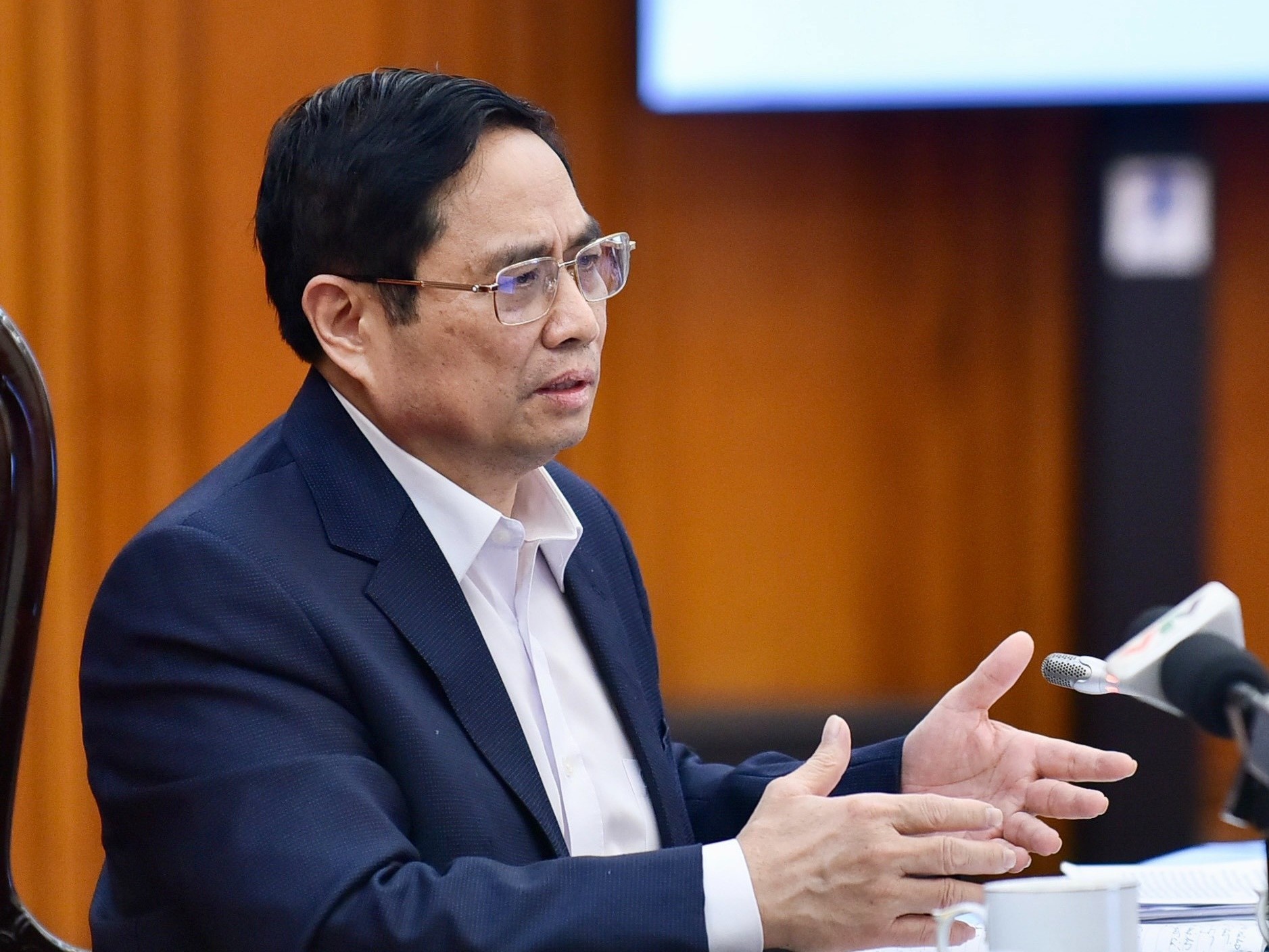 Thu tuong: Khan truong hoan thien chuong trinh phuc hoi kinh te hinh anh