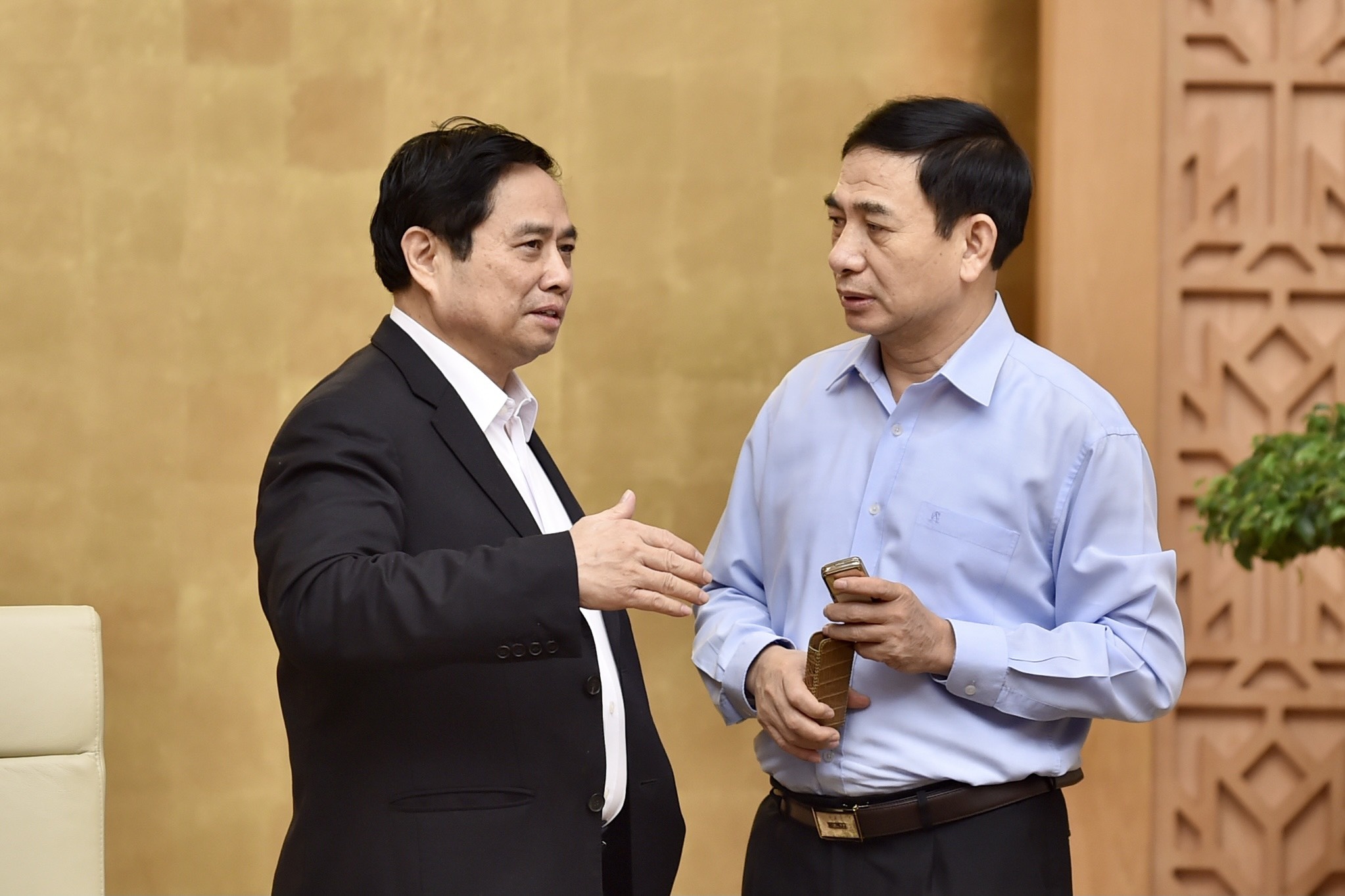 Thu tuong chi dao khan truong mo cua truong hoc anh 2