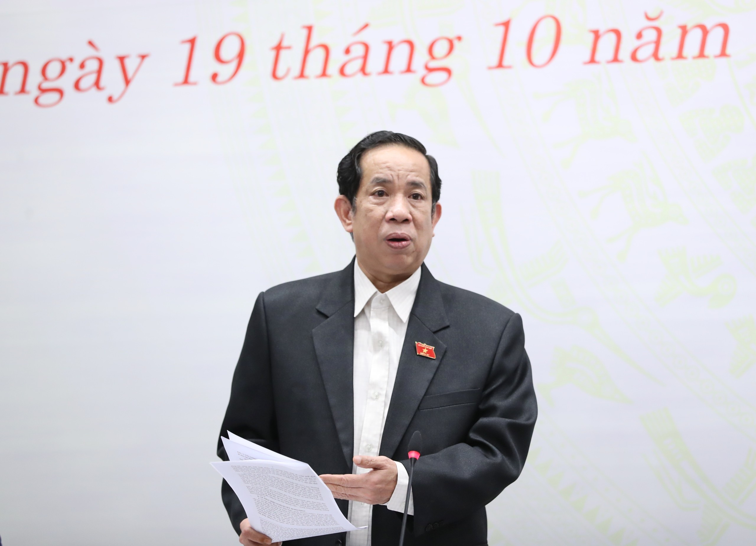 do tiep tuc lui cai cach chinh sach tien luong anh 2