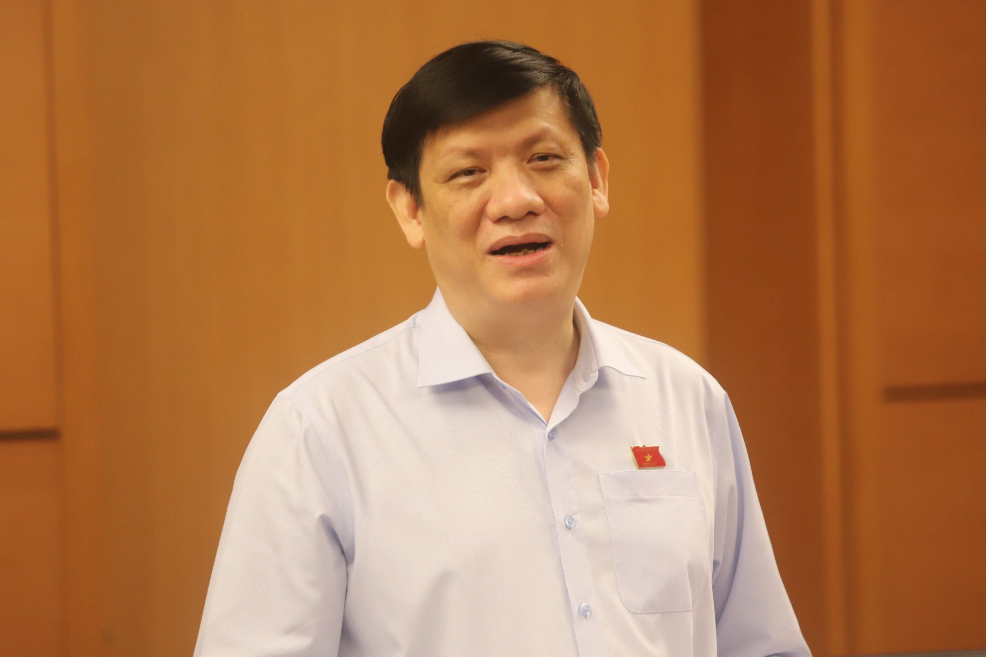 Bo truong Y te chia se ve 2 nam chong dich Covid-19 anh 1