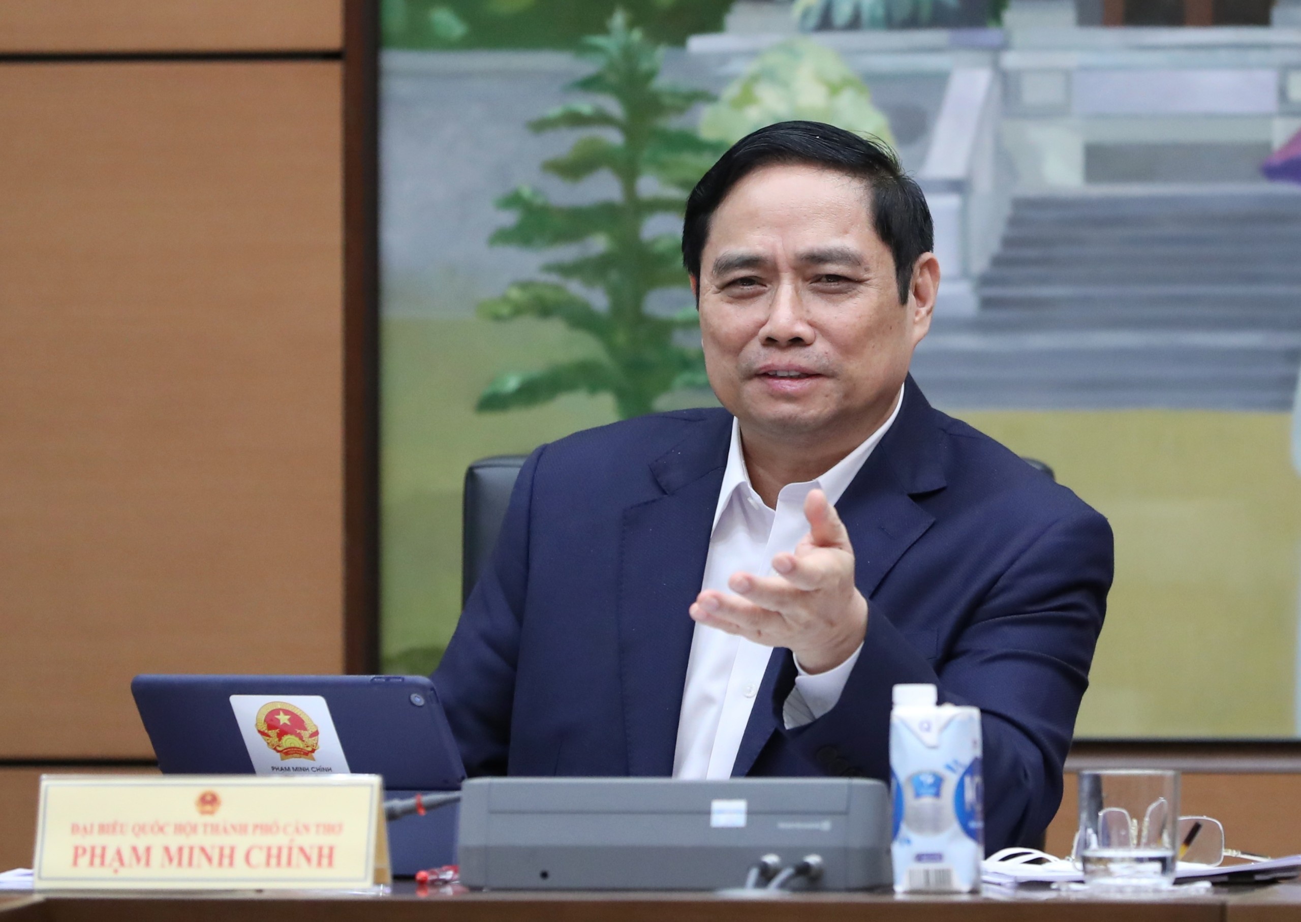 Thu tuong noi ve 3 tru cot an sinh anh 1