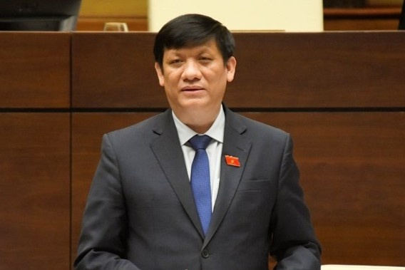 Du kien nhung bo truong dang dan tra loi chat van truoc Quoc hoi hinh anh