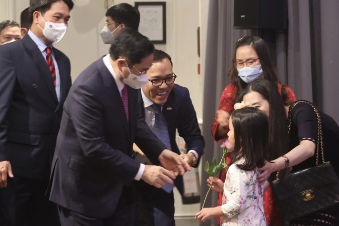 Cuoc gap xuc dong cua Thu tuong voi cong dong nguoi Viet tai Anh hinh anh