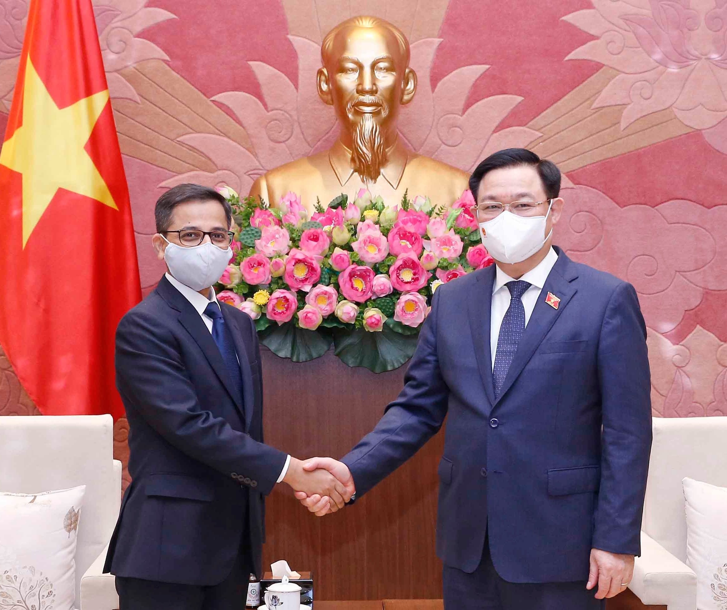 Viet Nam tinh toan mo lai cac duong bay quoc te anh 2