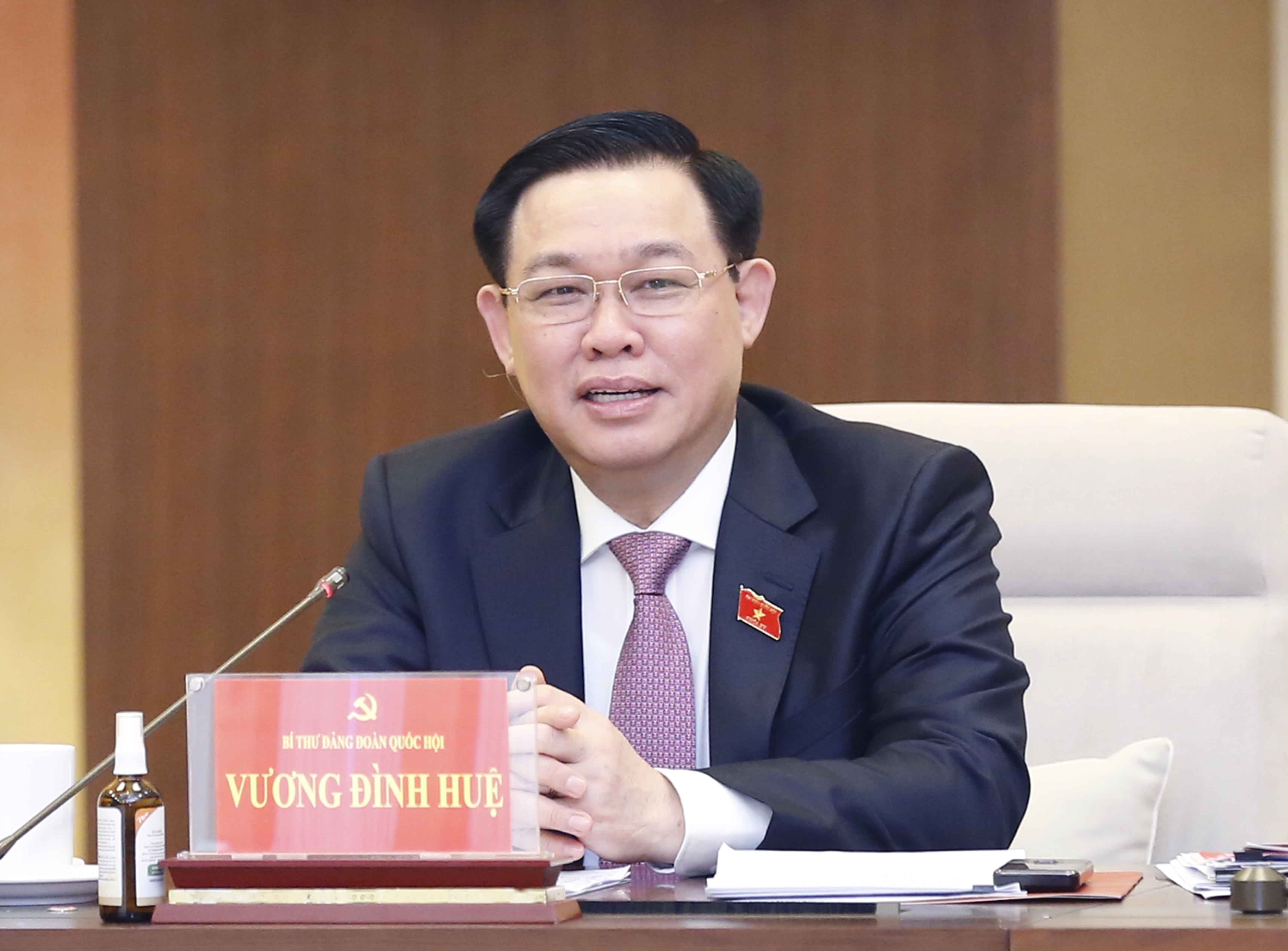 Doan kiem tra cua Bo Chinh tri lam viec voi Dang doan Quoc hoi hinh anh