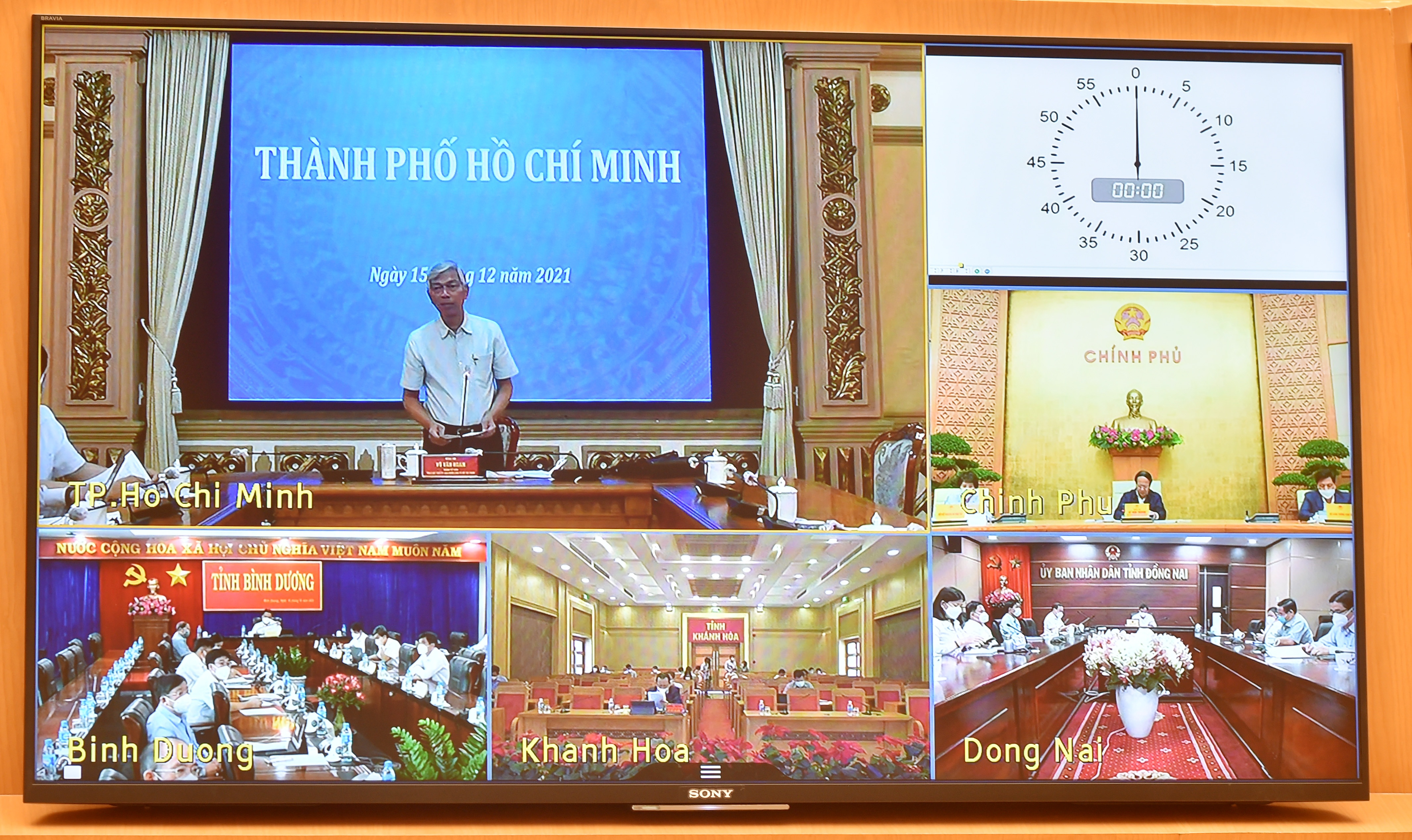 Pho thu tuong doc thuc tien do giai ngan von dau tu cong anh 2