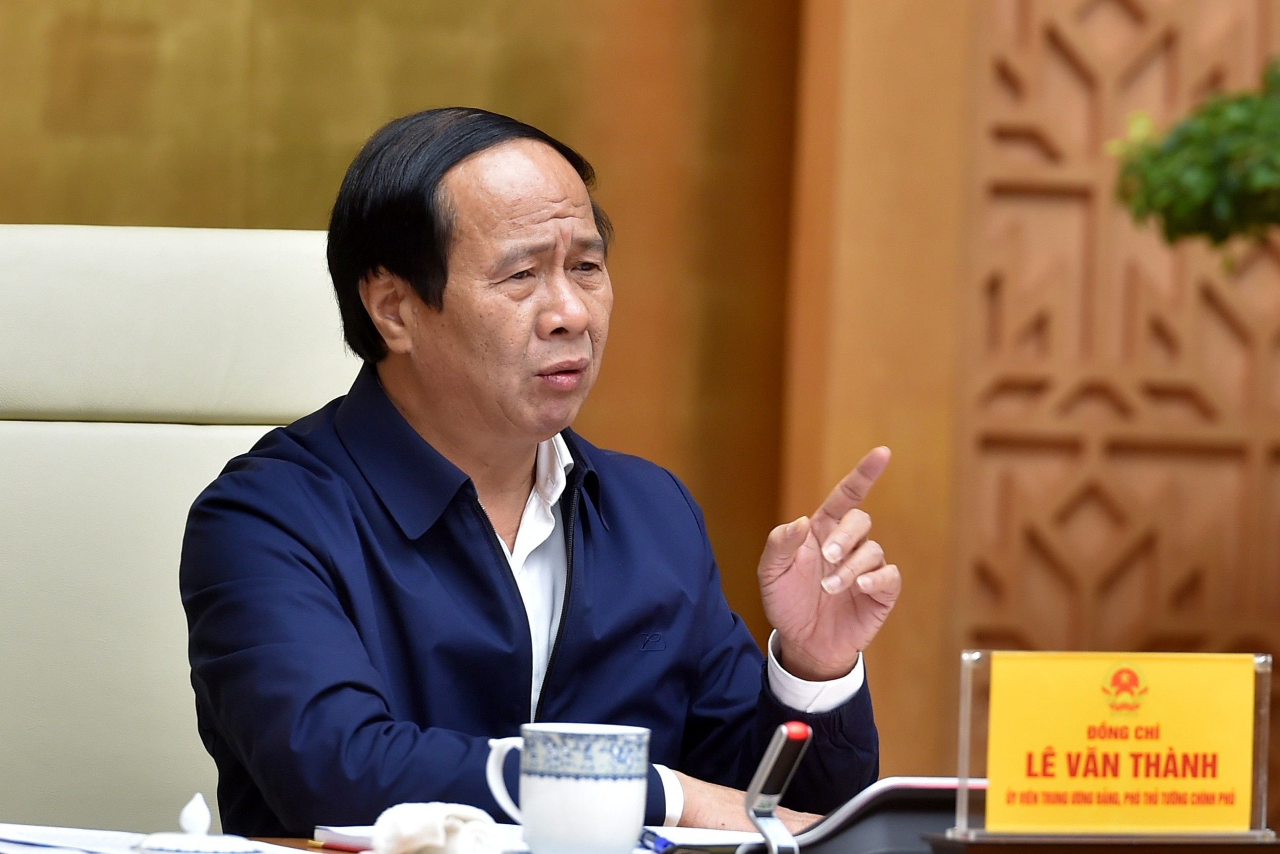 Pho thu tuong doc thuc tien do giai ngan von dau tu cong anh 1