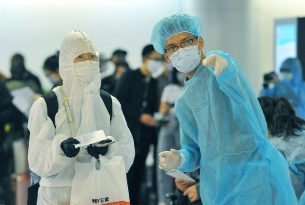 Nguoi da nhiem bien the Delta van co nguy co cao nhiem Omicron hinh anh