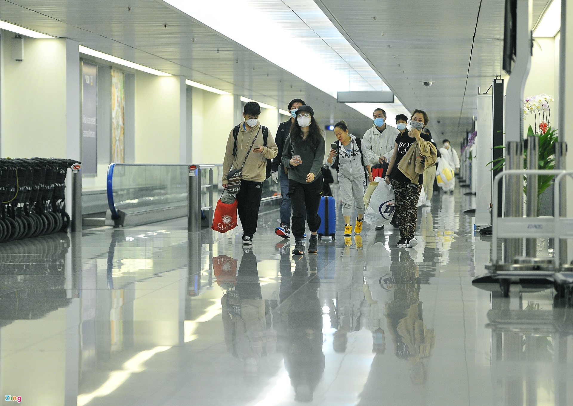 Bo GTVT quyet dinh mo lai duong bay quoc te anh 1