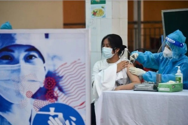 Chinh phu dong y mua 21,9 trieu lieu vaccine Pfizer cho tre 5-12 tuoi hinh anh