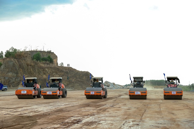 Thu tuong tiep tuc chi dao cho hoc sinh di hoc truc tiep truoc 14/2 anh 2