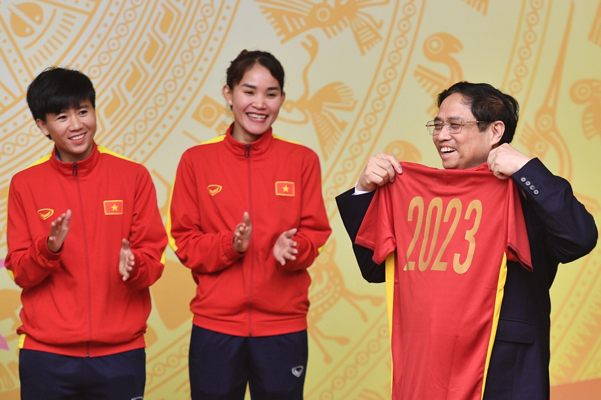 Tuyen nu Viet Nam nhan hon 10 ty tien thuong trong cuoc gap Thu tuong hinh anh