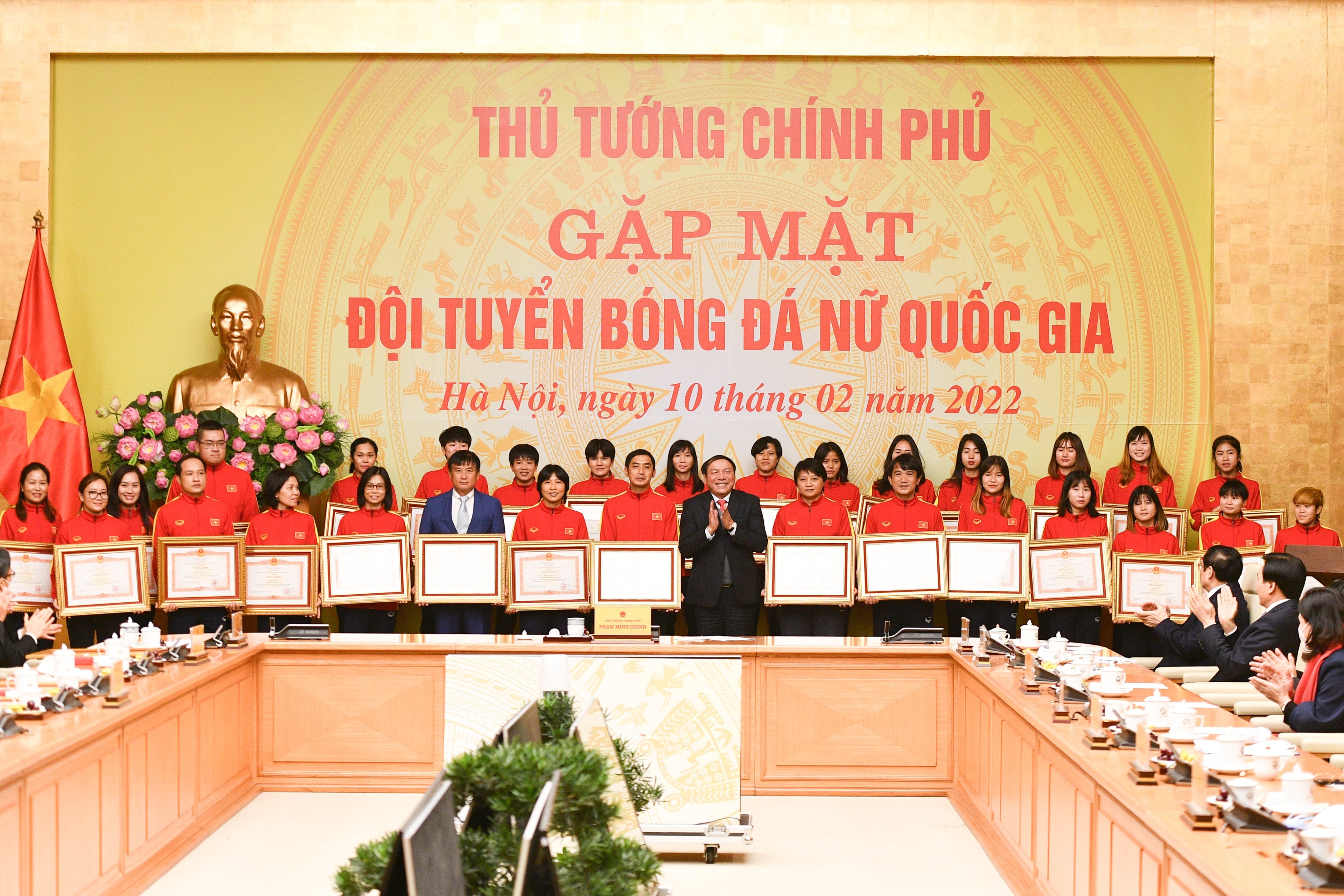 Tuyen nu Viet Nam nhan hon 10 ty tien thuong trong cuoc gap Thu tuong anh 4