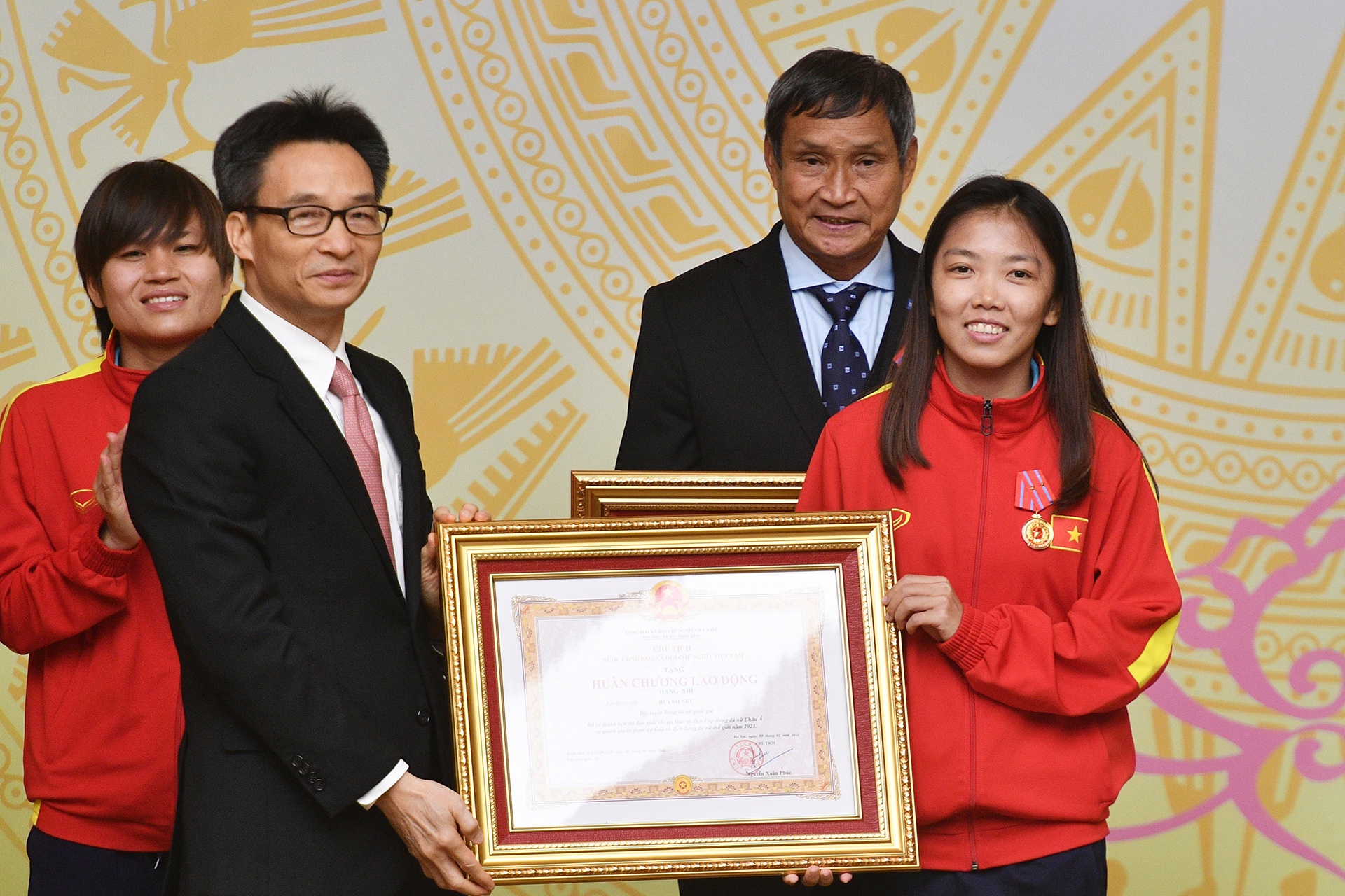 Thủ tướng kêu gọi hỗ trợ cho bóng đá nữ ảnh 4 Thu tuong keu goi ho tro cho bong da nu anh 4